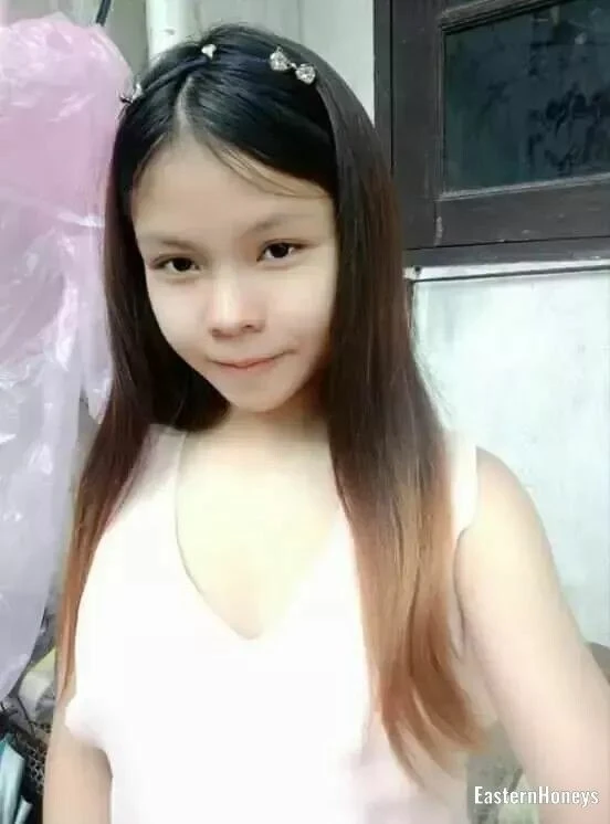 Yanita Profile image 3