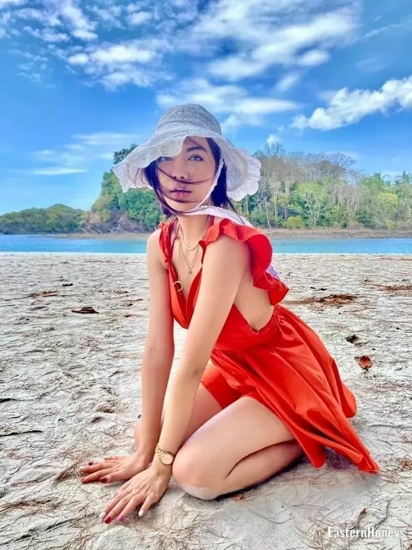 Parichat Profile image 4